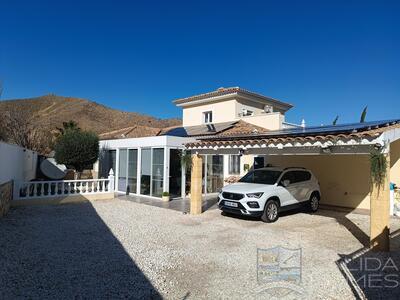 Villa Take Five : Resale Villa in Arboleas, Almería