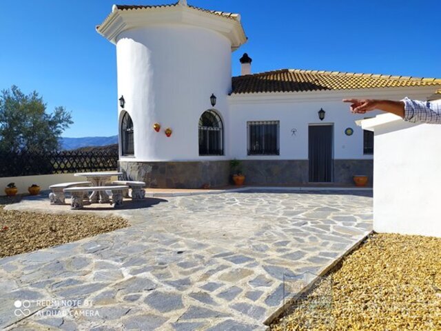 Villa Te Gusta : Resale Villa for Sale in Partaloa, Almería