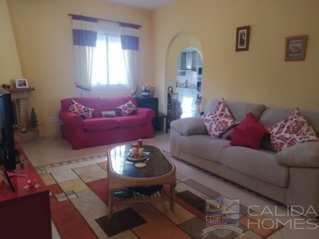 Villa Torres : Herverkoop Villa te Koop in Arboleas, Almería