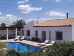 Villa Tranquilo: Resale Villa in Oria, Almería