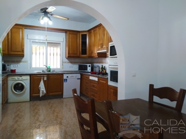 Villa Trufa : Resale Villa for Sale in Arboleas, Almería