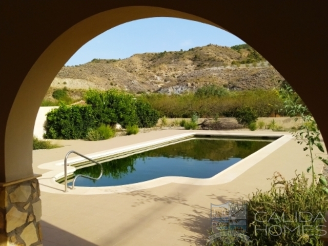 Villa Trufa : Resale Villa for Sale in Arboleas, Almería