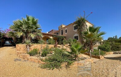 Villa Vera STV: Resale Villa in Vera, Almería