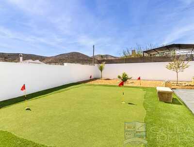 Villa Verde: Resale Villa in Arboleas, Almería