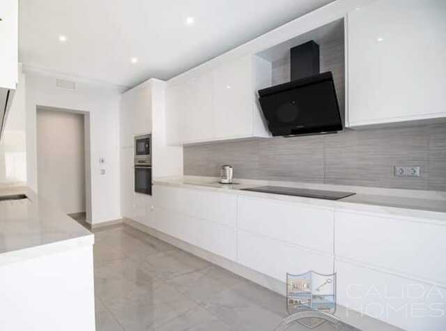 Villa Verde: Resale Villa for Sale in Arboleas, Almería
