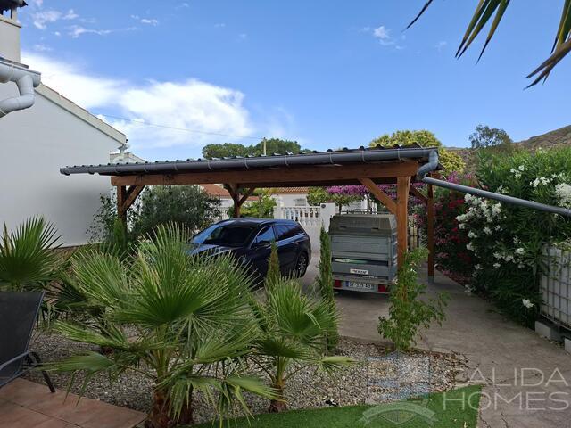Villa Viola: Resale Villa for Sale in Arboleas, Almería