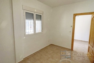 Villa Viola: Resale Villa in Arboleas, Almería
