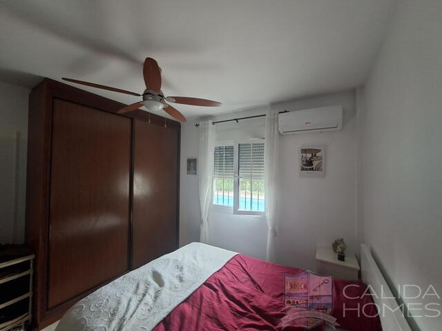 Villa Viola: Resale Villa for Sale in Arboleas, Almería