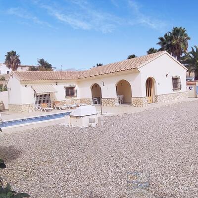 Villa Vista Magnifica: Resale Villa in Arboleas, Almería