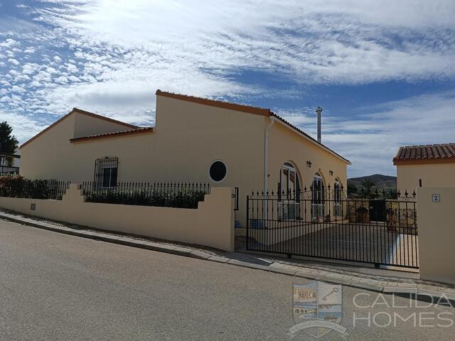 Villa Welcome : Herverkoop Villa te Koop in Arboleas, Almería