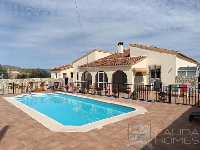 Villa Welcome : Revente Villa à vendre dans Arboleas, Almería