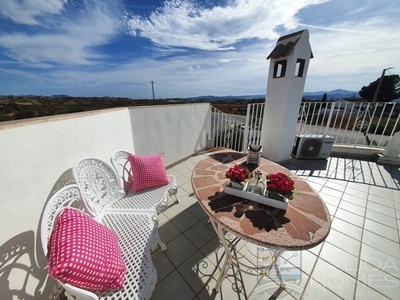 Villa Willow: Herverkoop Villa in Partaloa, Almería