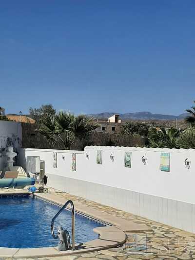 Villa Willow: Herverkoop Villa in Partaloa, Almería