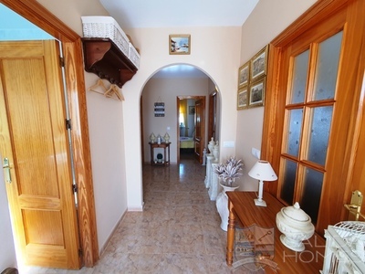 Villa Willow: Herverkoop Villa in Partaloa, Almería