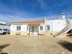 Villa Willow: Resale Villa for Sale in Partaloa, Almería