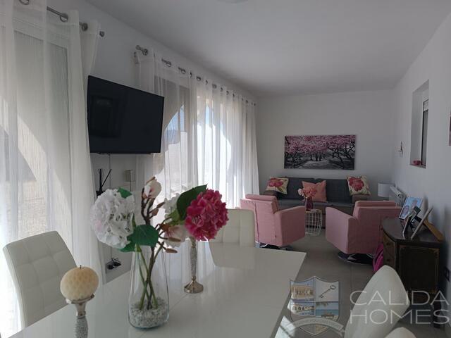 Villa Bella Vista : Resale Villa for Sale in Partaloa, Almería