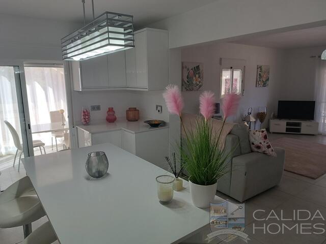 Villa Bella Vista : Resale Villa for Sale in Partaloa, Almería