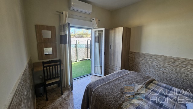 Villa Zinnia: Resale Villa for Sale in Partaloa, Almería