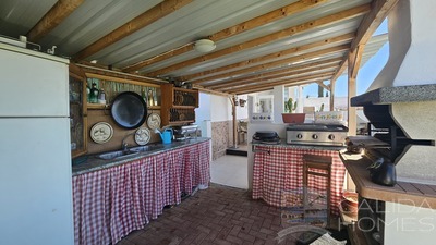 Villa Zinnia: Resale Villa in Partaloa, Almería