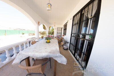 Villas Nueva: Resale Villa in Cucador, Almería